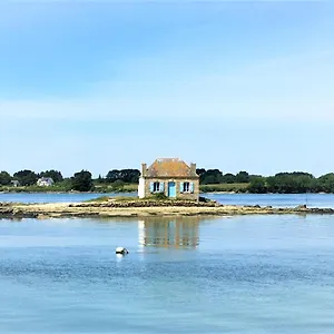 Pierre Et Au Cœur De Saint Cado Belz