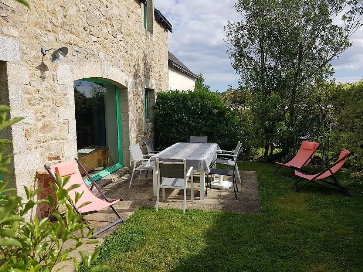 Le Domaine De Keryargon - 2 Gites 3 Et 5 Personnes Belz